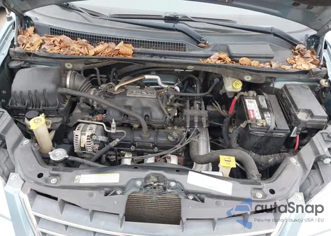 2008 Chrysler Town & Country Touring z USA, uszkodzony, nr VIN 2A8HR54P48R796923